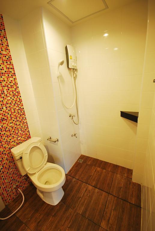Baan Mina Aparthotel Bangkok Room photo